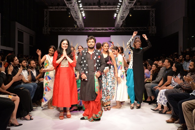 Babul Supriyo Union minister &amp; BJP MP from West Bengal's Asansol walked the ramp for designer Agni Mitra Paul. 1`