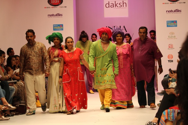 Suman Kundu, Sandeep Narwal, Sunil dabas has walked the ramp for DAKSH label.JPG